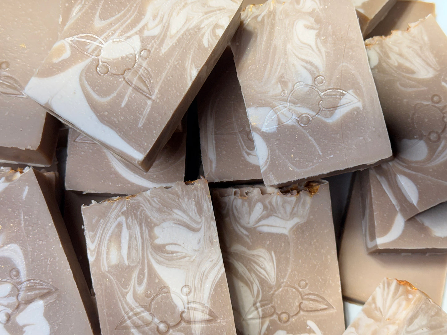 ARTISAN SOAP - Milk ‘n Honey